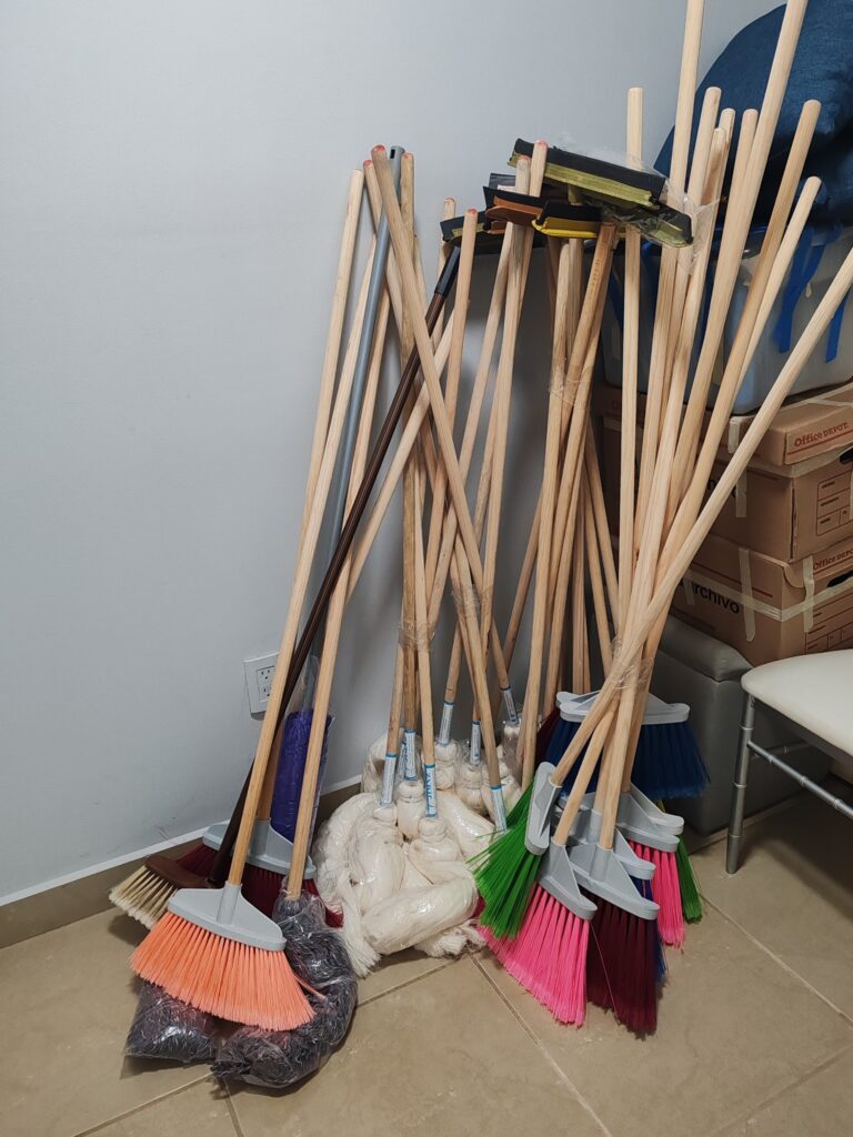 Empezando a llegar más donaciones...